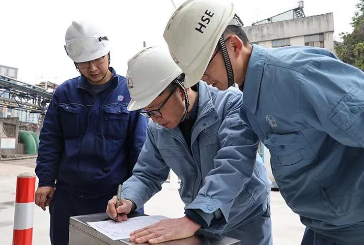 西南最大氫燃料電池供氫項(xiàng)目在川維建成中交.jpg